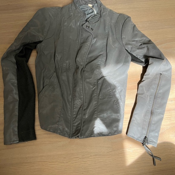 Free People Jacket - Picture 2 of 3